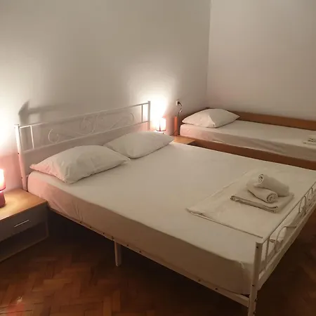 Niko - U Srcu Povijesti, Kulture, Zabave Split